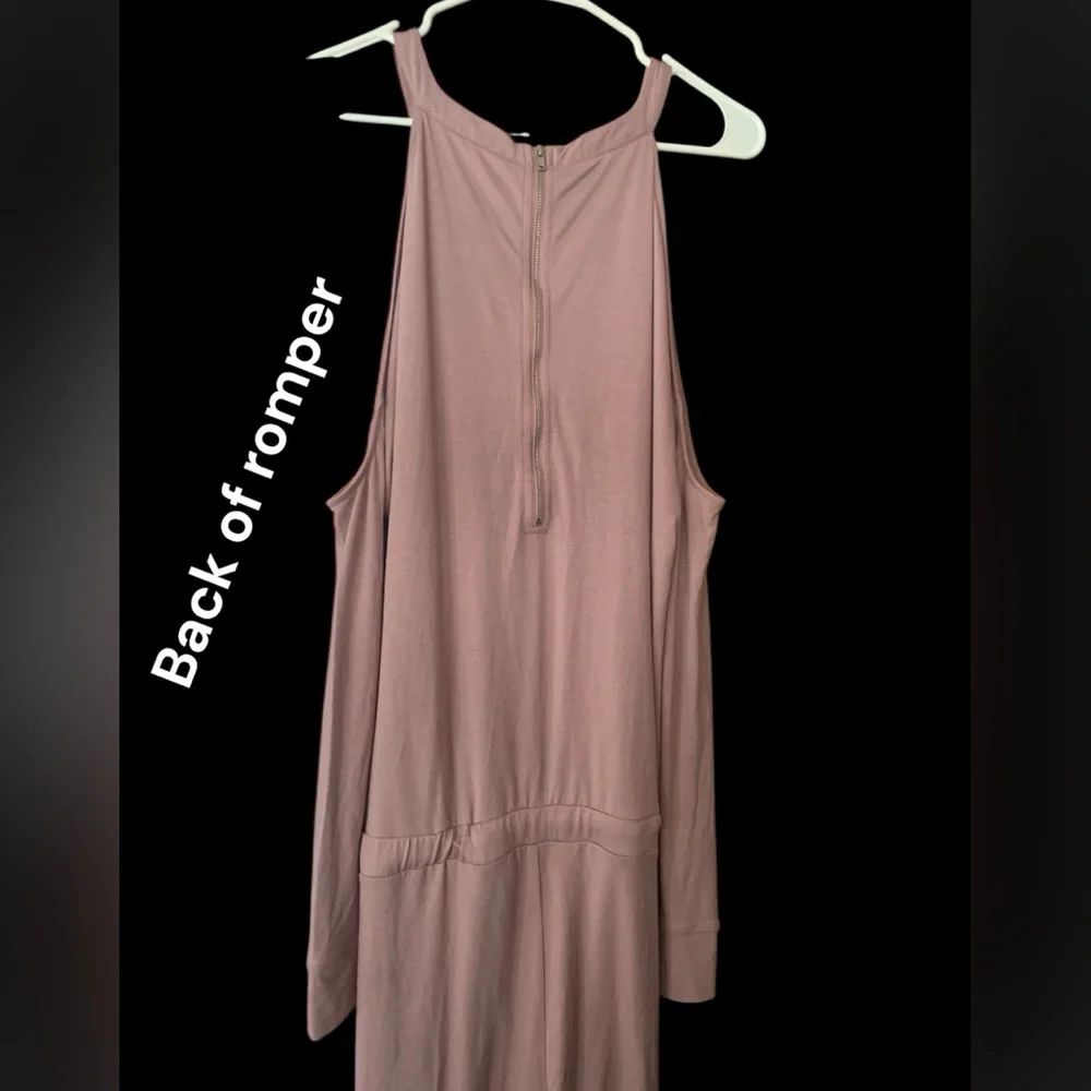 2X XXL NY & Co Pink Cold Shoulder drawstring waist Romper With Pockets! - Picture 3 of 6